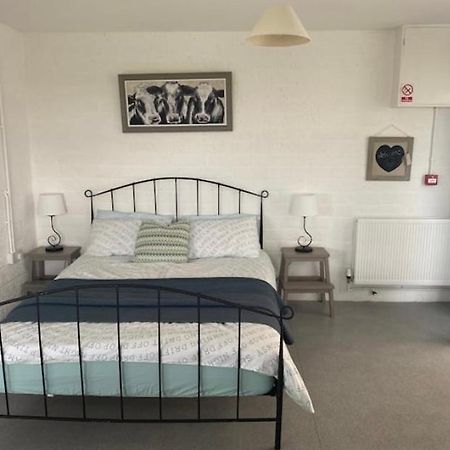 Mill House Studio Apartment Stranocum ภายนอก รูปภาพ